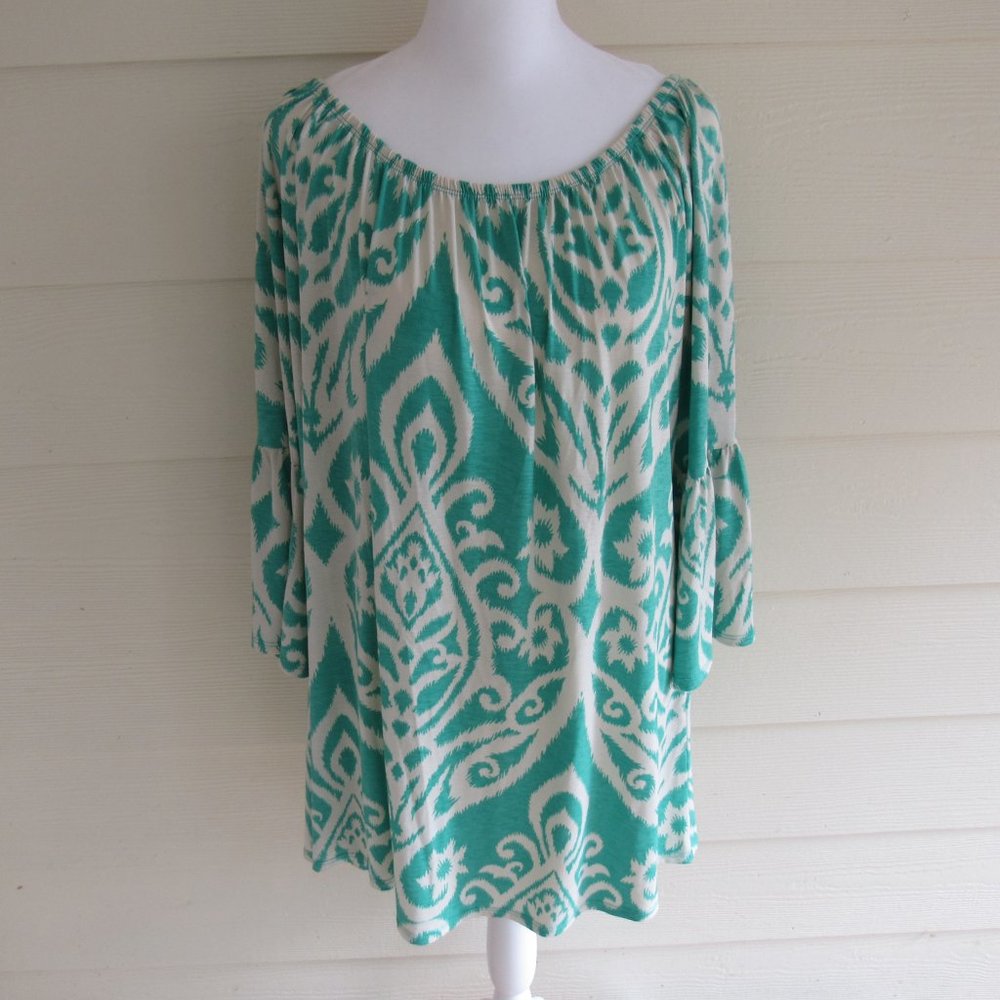 Bell sleeve tunic